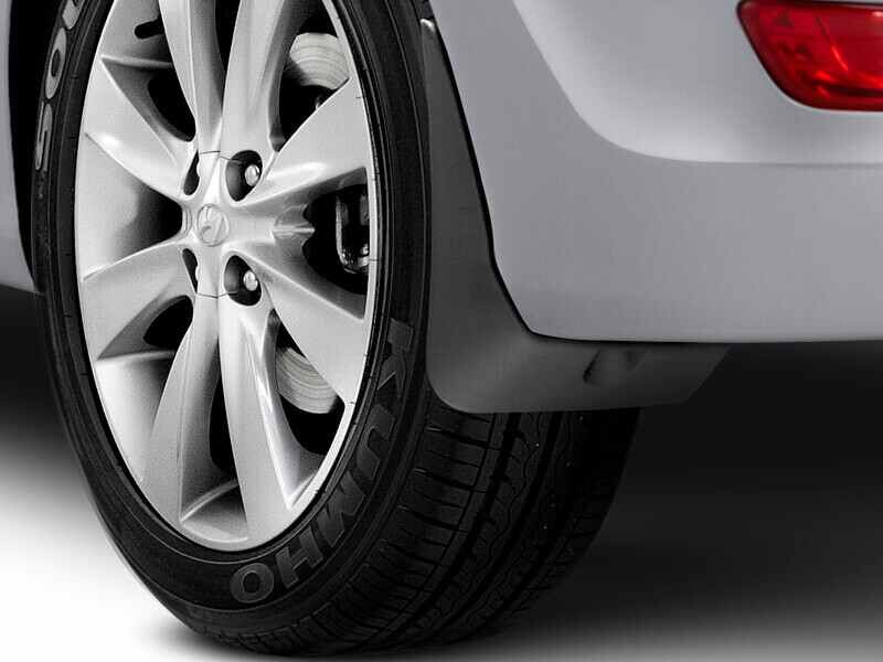 hyundai_accent_accessories_rearmudflap_800x600.jpg