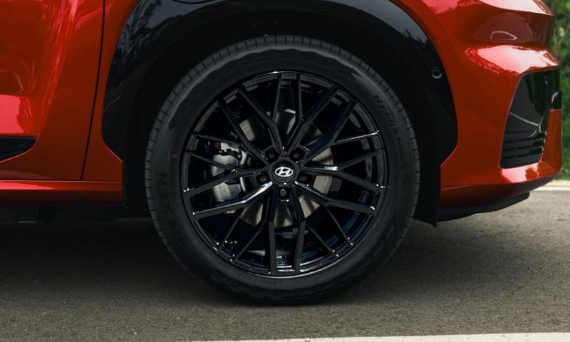 HYUNDAI_ACCESSORIES_ELEXIO_20inch_Busan_gloss_black_alloy_wheels