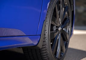 Hyundai_Accessories_i30-Sedan_CN7_front-mudflaps-02_285x200.jpg