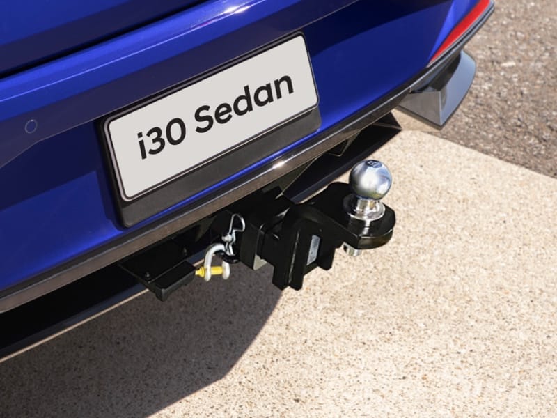 Hyundai_i30-Sedan_Accessories_Towbar_800x600.jpg