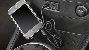 i30-Accesories-Generic-Aux-Cable-369x210.jpg