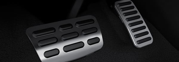 Hyundai_i30_Sports_pedal_auto_600x210.jpg
