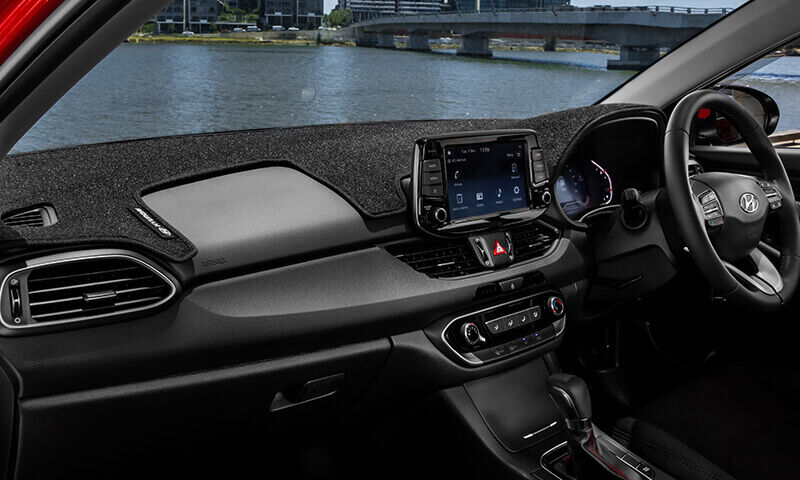 Hyundai i30 dash mat deals