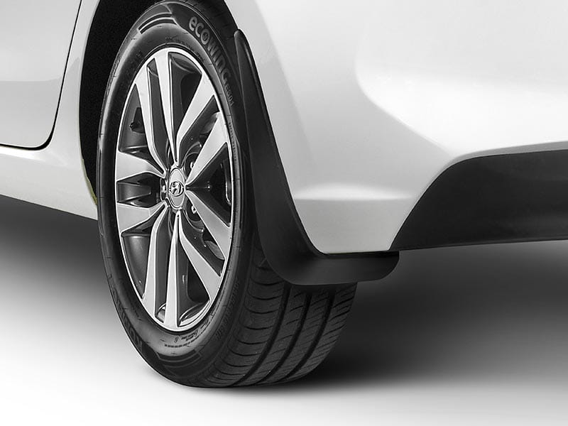 i30_accessories_Mudflaps_800x600.jpg