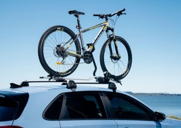 HYUNDAI_ACCESSORIES_N_i30_Bike Carrier_WheelOn_11_590x420