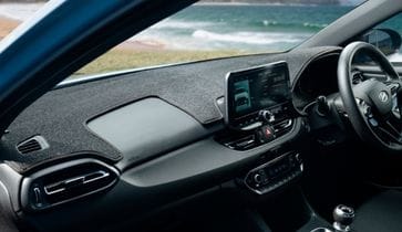 HYUNDAI_ACCESSORIES_N_i30_Dashmat_363x200