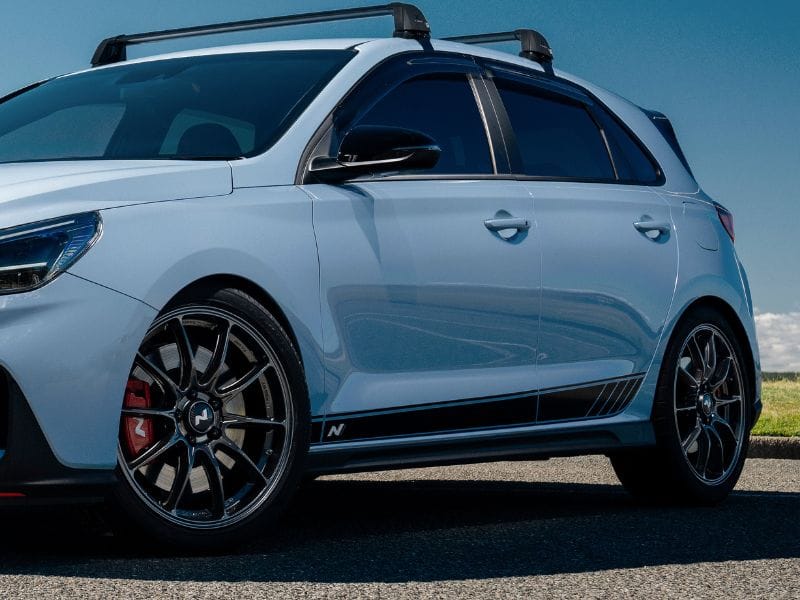 HYUNDAI_ACCESSORIES_N_i30_Hero_Shot_02-800x600.jpg