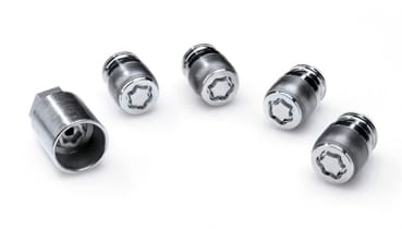 Hyundai_i30N_Exterior_Locking_Wheel_Nuts_and_Key_369x210.jpg
