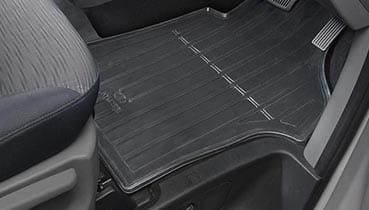 iload_accessories_tailored_rubber_floor_mat_369x210.jpg