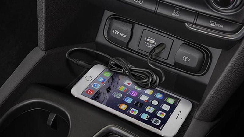 IONIQ_Aux-cable_800x450.jpg