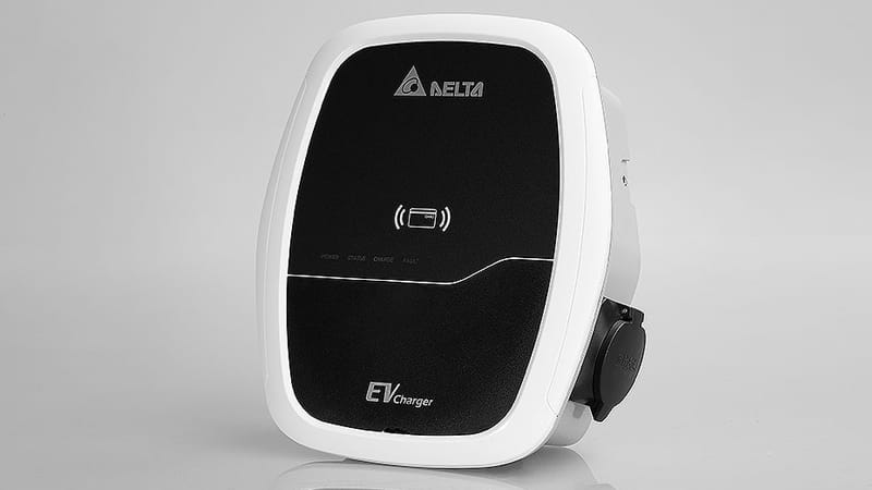 IONIQ_Delta_charger_800x450.jpg