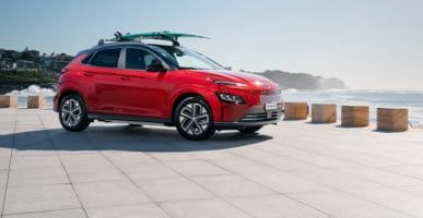 Hyundai_Accessories_KONA_EV_BEACH_FRONT_HERO_STATIC_387x200.jpg