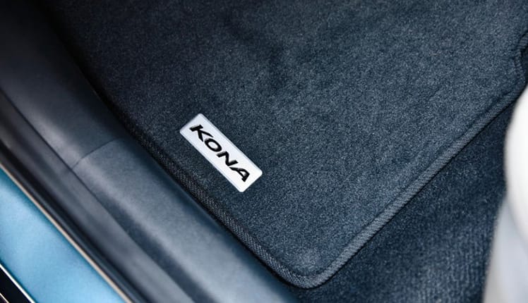 KonaEV_carpetmats_748x430.jpg