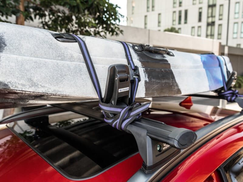 Hyundai_Accessories_Kona_kayak-holder-8_800x600.jpg