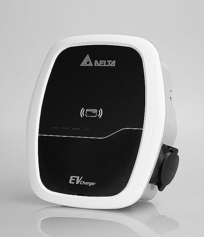 KonaEV_Delta_charger_690x800.jpg