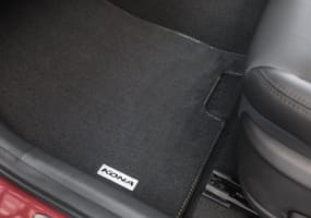 Hyundai_Accessories_Kona_carpet-floor-mats-yellow-4_285x200.jpg