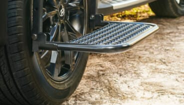Hyundai_Accessories_Rear-wheel-side-step_369x210.jpg