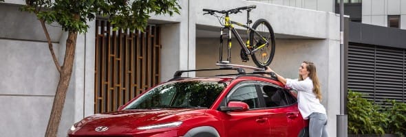 Hyundai_Accessories_Kona_Bike_carrier_wheel_off_3.0_590x200.jpg