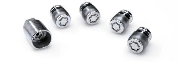 Hyundai_Kona_Accesories_Wheels_Nuts_600x210.jpg