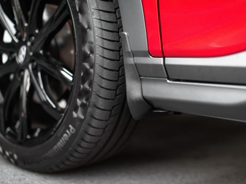 Hyundai_Accessories_Kona_mud_flap_1_800x600.jpg
