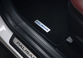 HyundaiAccessories_Palisade_LX2_Carpet-mats-blue-stitching_285x200.jpg