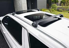 HyundaiAccessories_Palisade_LX2_roof-racks-flush-01_285x200.jpg