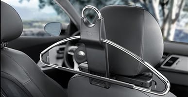 Hyundai_Accessories_Business_Hanger_387x200.jpg