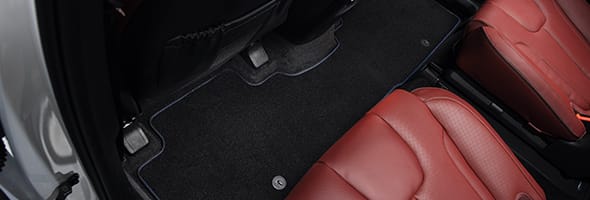HyundaiAccessories_Palisade_LX2_carpet-floor-mats-3-rows-blue-stitching-7-seater-02_590x200.jpg