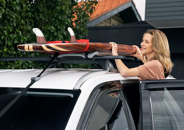 HyundaiAccessories_Palisade_LX2_surfboard-carrier-01_590x420.jpg