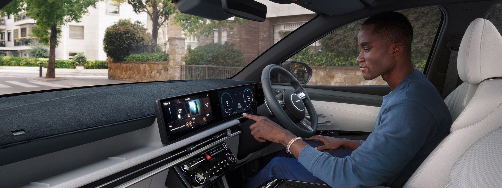 Hyundai_Accesssories_interior_hero_1920x720.jpg