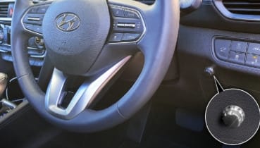 Hyundai_SantaFe_Accessories_Electronic_BrakeController_369x210.jpg