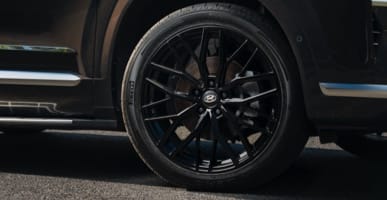 Hyundai_Accessories_Santa-Fe_20-inch-Busan-Alloys-1_387x200.jpg