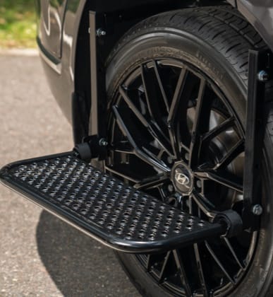 Hyundai_Accessories_Santa-Fe_Rear-Wheel-Side-Step_387x420.jpg