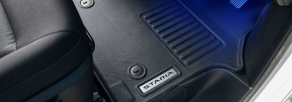 HYUNDAI_ACCESSORIES_STARIA_LOAD_20-Interior_Footwell_Lighting_Blue_LED_600x210.jpg