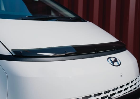 Hyundai_Accessories_STARIA-LOAD_StariaLoadBonnetProtector1_590x420.jpg