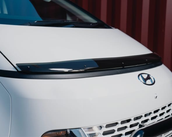Hyundai_Accessories_STARIA-LOAD_StariaLoad-BonnetProtector1_590x470.jpg