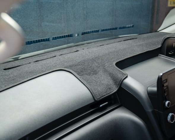 Hyundai_Accessories_STARIA-LOAD_StariaLoad-DashMat2_590x470.jpg