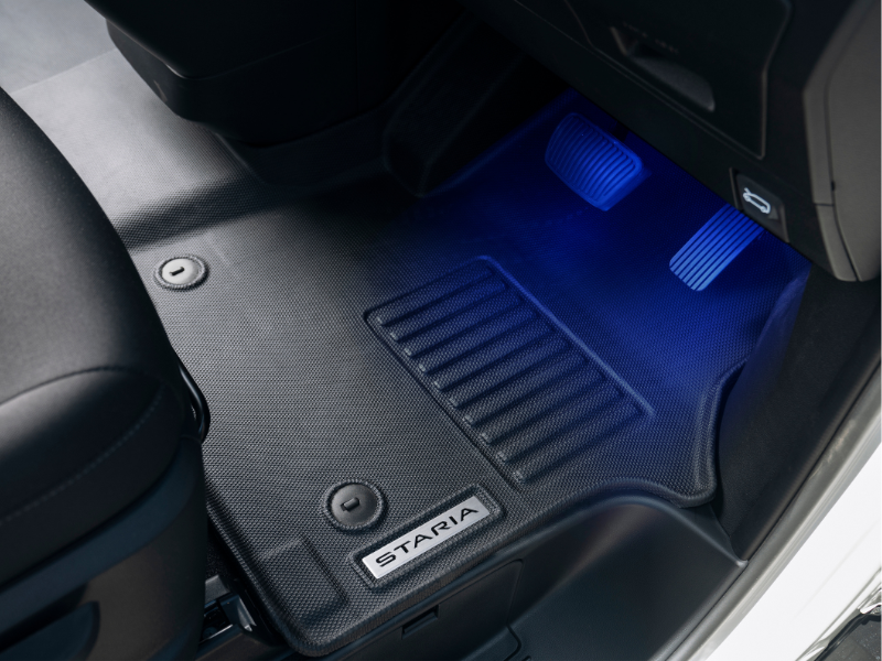 HYUNDAI_ACCESSORIES_STARIA_LOAD_20-Interior-Footwell-Lighting-Blue-LED-800x600.png