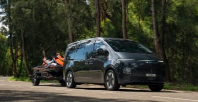 Hyundai_Accessories_Staria-People-Mover_Towing_3_387x200.jpg