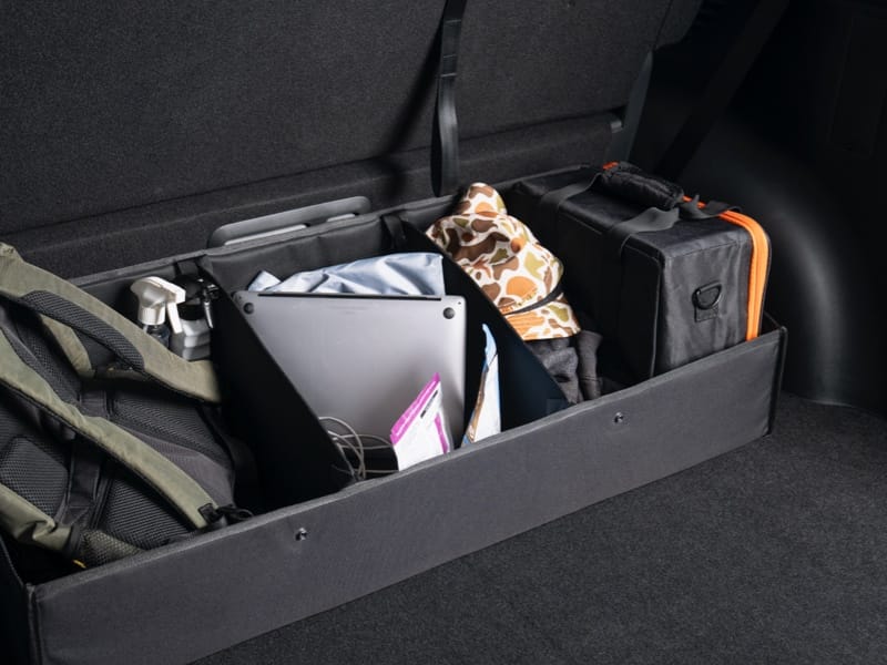 Hyundai_Accessories_Staria People Mover - Luxury Cargo Organiser 2_800x600.jpg