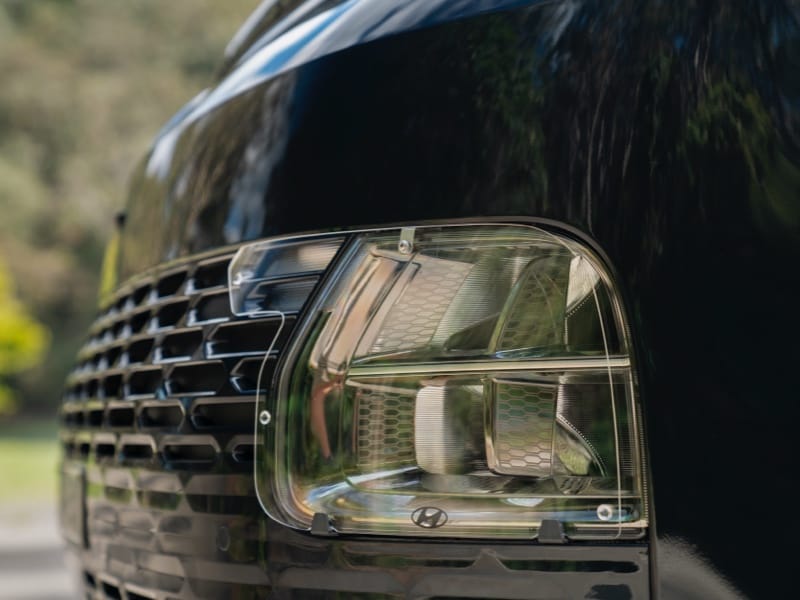 Hyundai_Accessories_Staria-People-Mover_Headlight-Protectors_1_800x600.jpg