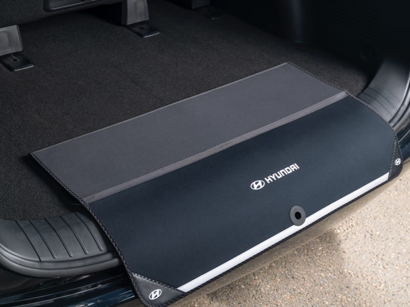 Hyundai_Accessories_Staria-People-Mover_Rear-Bumper-Protector_1_800x600.jpg