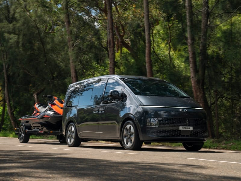 Hyundai_Accessories_Staria-People-Mover_Towing_3_800x600.jpg