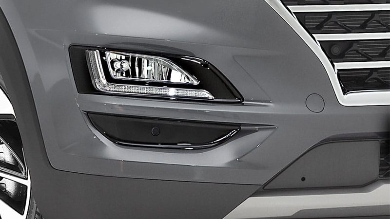 Hyundai_Tucson_Accessories_Front_park_assist_800x450.jpg