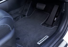 Hyundai_Tucson_NX4_Accessories_Carpet_Floor_Mats_286x200.jpg
