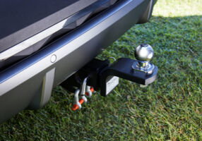 Hyundai_Tucson_NX4_Accessories_Towball_towbar_and_wiring_harness_286x200.jpg