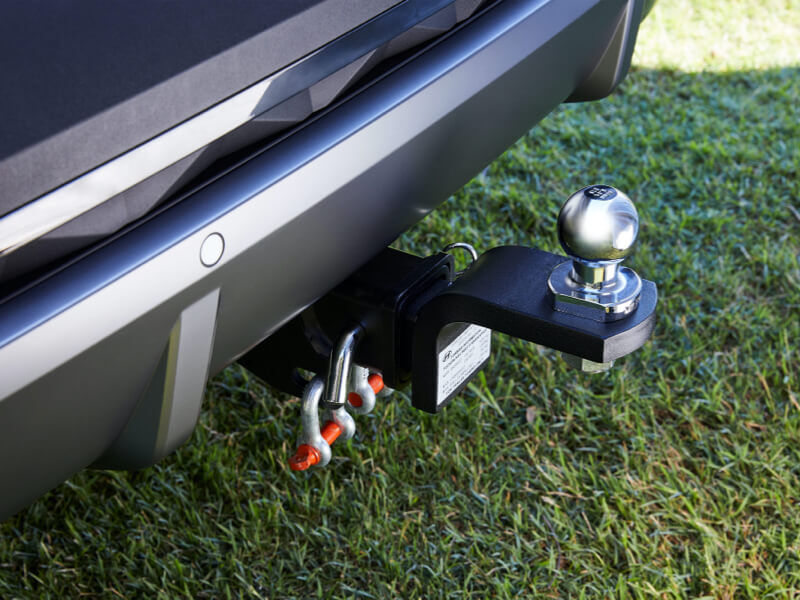 Hyundai_Tucson_NX4_Accessories_Towball_towbar_and_wiring_harness_800x600.jpg