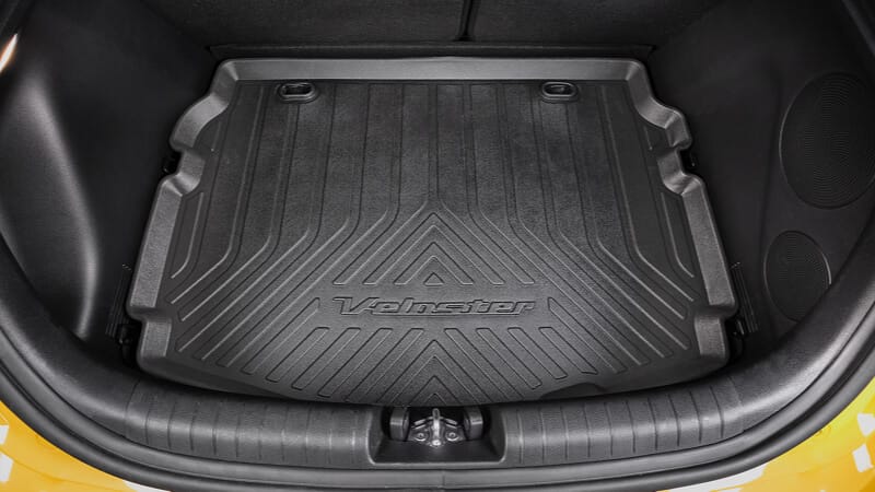 Hyundai_Veloster_Accessories_cargo-liner_800x450.jpg