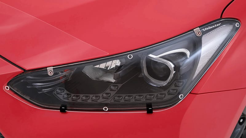 Hyundai_Veloster_accessories_ProtectiveFimKit_igniteflame_800x450.jpg