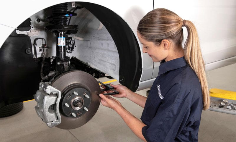 PrepaidServicePlan_Rails_GenuineParts_800x480_01.jpg